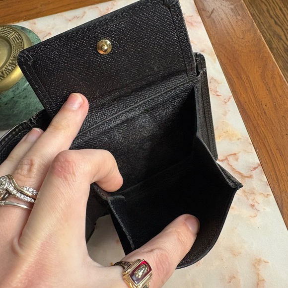 Louis Vuitton Black Leather Epi Macro Bifold Wallet - Picture 11 of 11